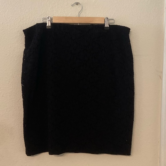 Size 16 Alfani Black Lace Overlay Skirt - Picture 4 of 4
